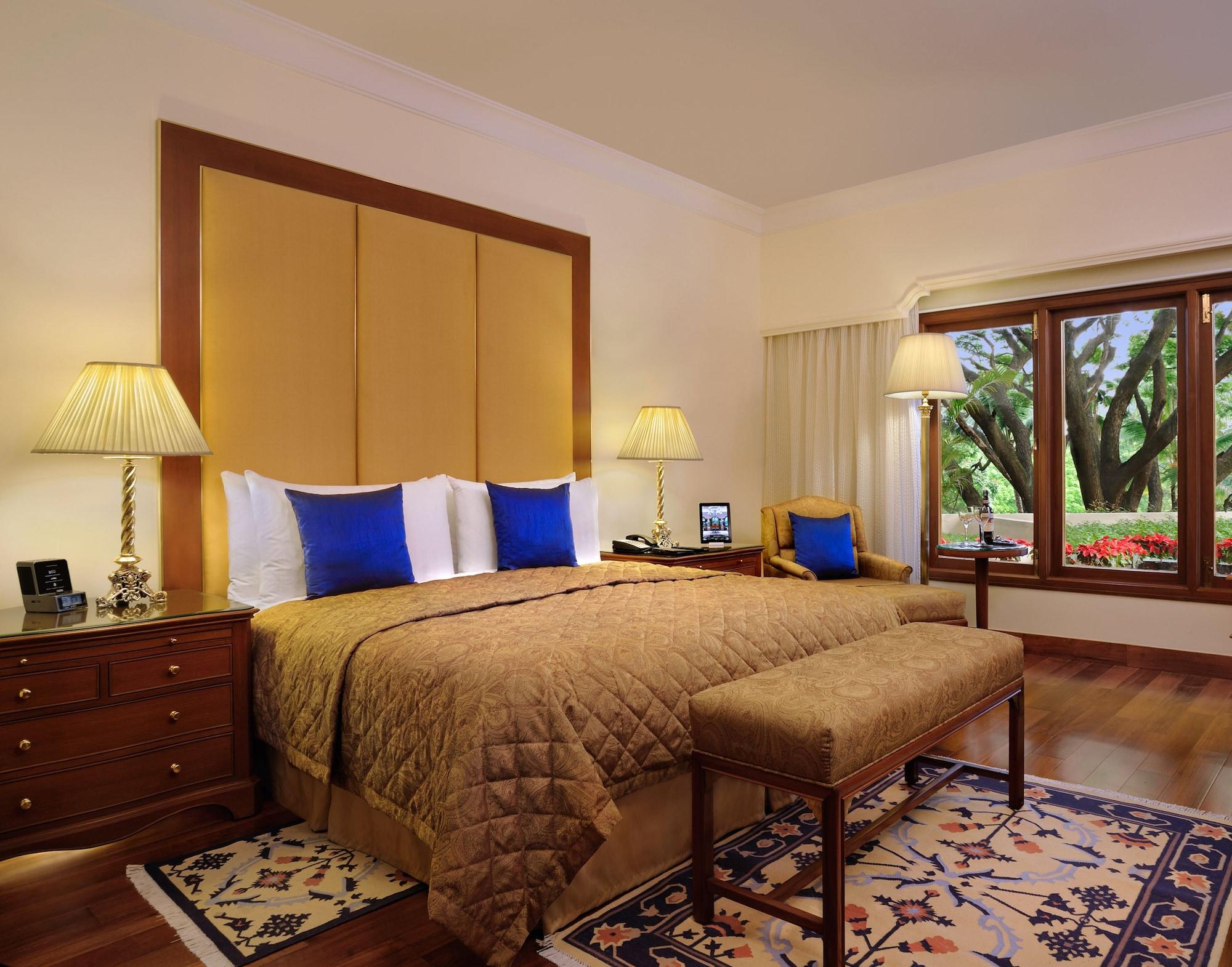 Hotel The Oberoi Bengaluru Zewnętrze zdjęcie A bedroom at the Taj Bengal