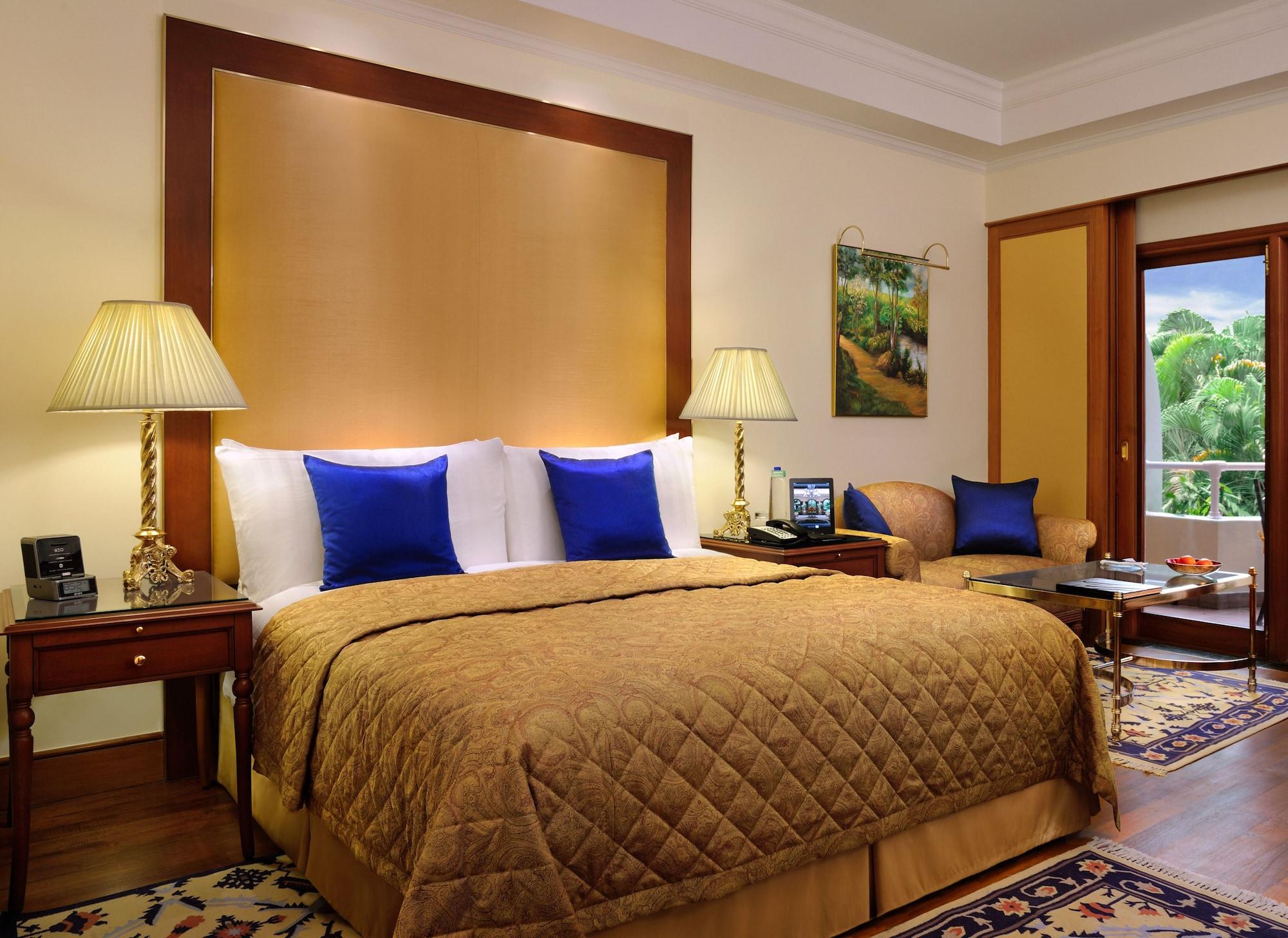 Hotel The Oberoi Bengaluru Zewnętrze zdjęcie A room at the Taj Bengal