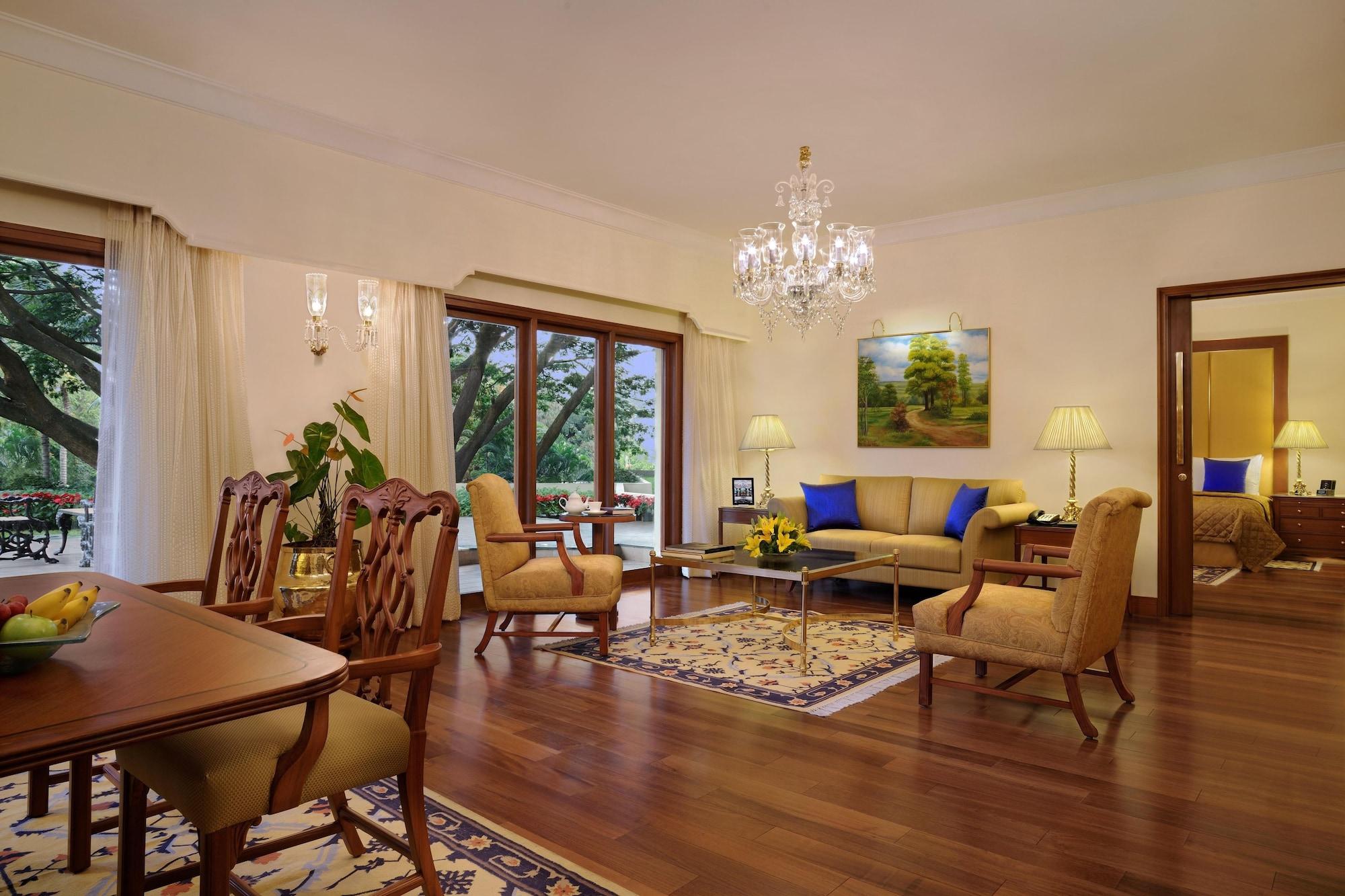 Hotel The Oberoi Bengaluru Zewnętrze zdjęcie A suite at the Taj Bengal
