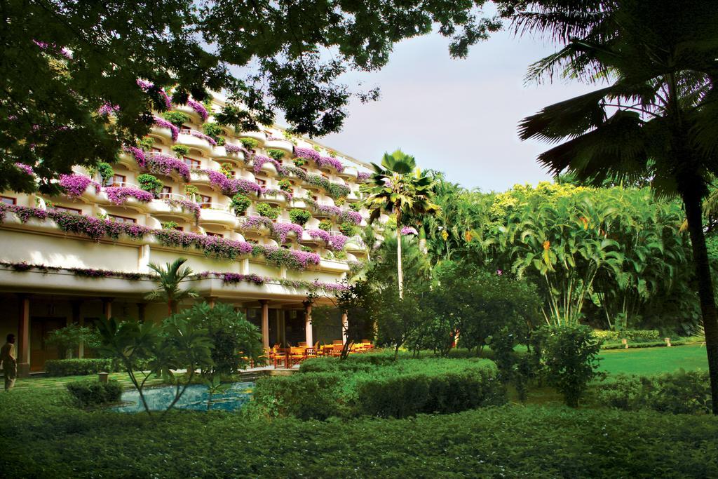 Hotel The Oberoi Bengaluru Zewnętrze zdjęcie