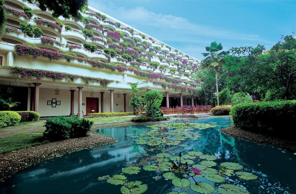 Hotel The Oberoi Bengaluru Zewnętrze zdjęcie