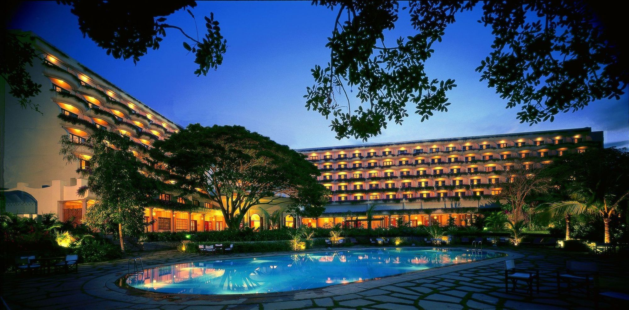 Hotel The Oberoi Bengaluru Zewnętrze zdjęcie